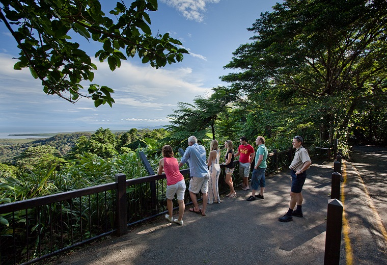 cairns tour specialists down